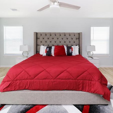 Peerless Retreat - Minutes From Downtown Houston Villa Buitenkant foto