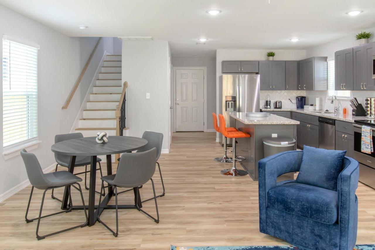 Peerless Retreat - Minutes From Downtown Houston Villa Buitenkant foto