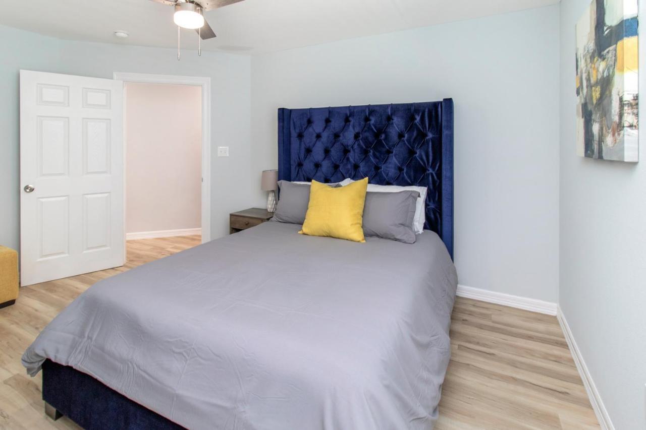 Peerless Retreat - Minutes From Downtown Houston Villa Buitenkant foto