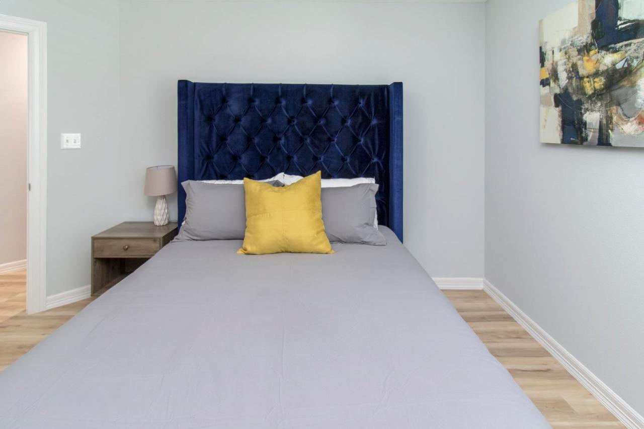 Peerless Retreat - Minutes From Downtown Houston Villa Buitenkant foto